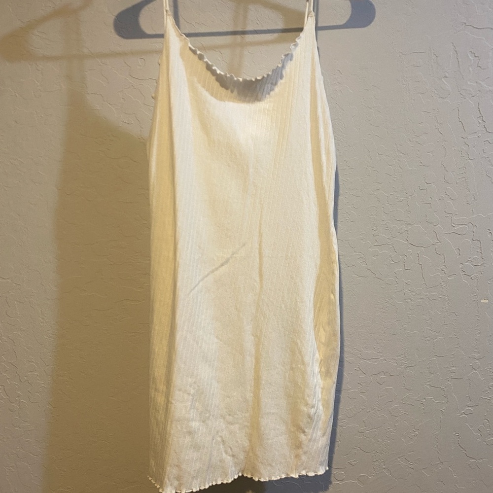 White Sleeveless Dress